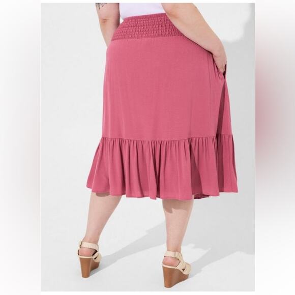 Torrid Midi Washable Gauze Smocked Waist Tiered Skirt - Picture 4 of 8